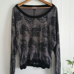 Black & Grey Skull Long Sleeve Pullover